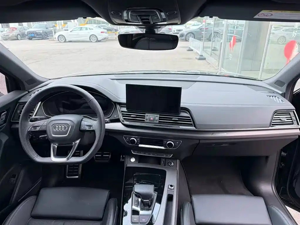 Audi Audi Q5L 2025 45th Anniversary Edition 45 TFSI Luxury Dynamic Model 2025 - thumbnail 7