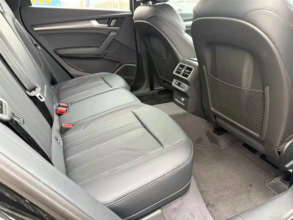 Audi Audi Q5L 2025 45th Anniversary Edition 45 TFSI Luxury Dynamic Model 2025 - thumbnail 8