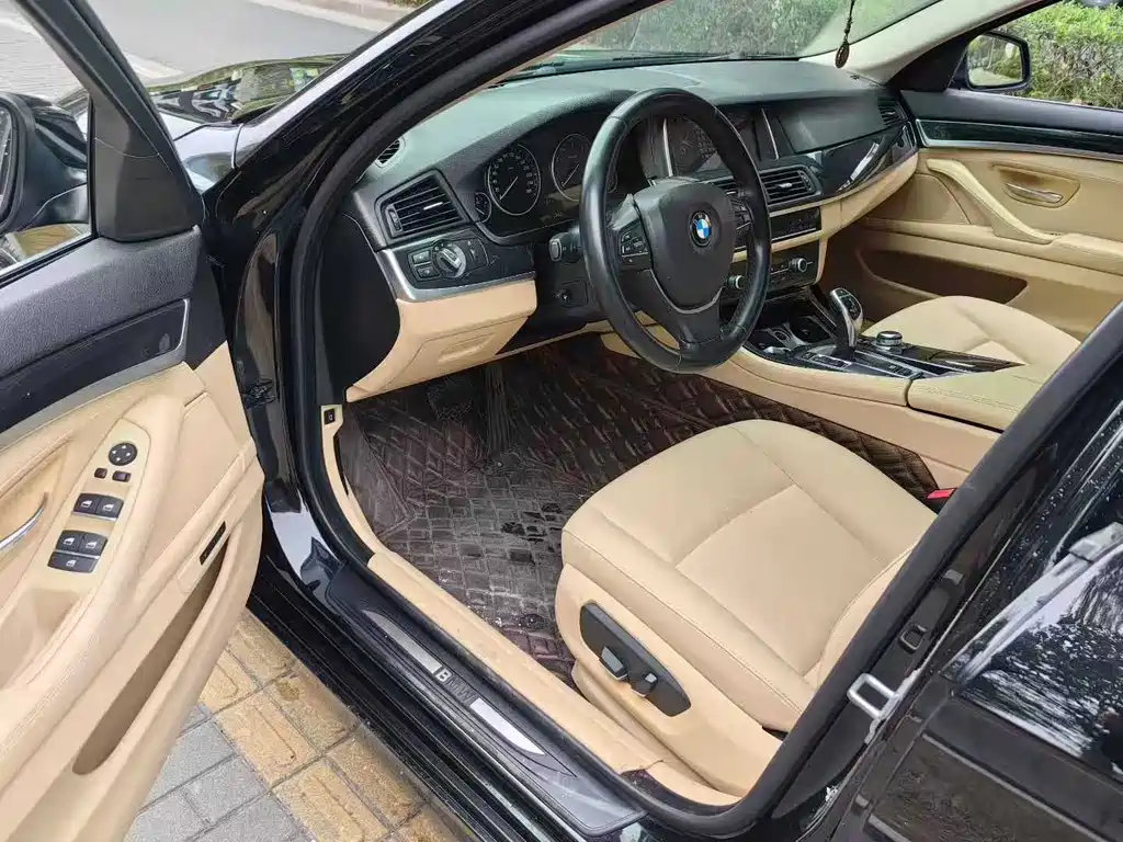 BMW BMW 5 Series (Imported) 2015 528i xDrive Luxury Design Package 2018 - thumbnail 4