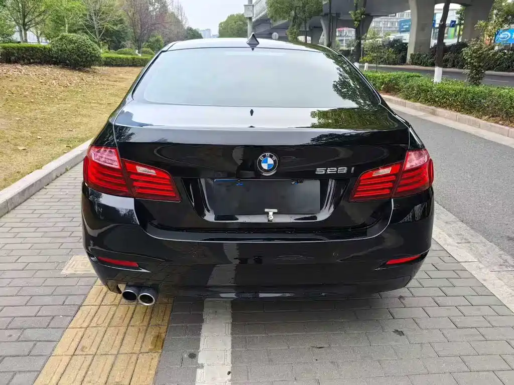 BMW BMW 5 Series (Imported) 2015 528i xDrive Luxury Design Package 2018 - thumbnail 8