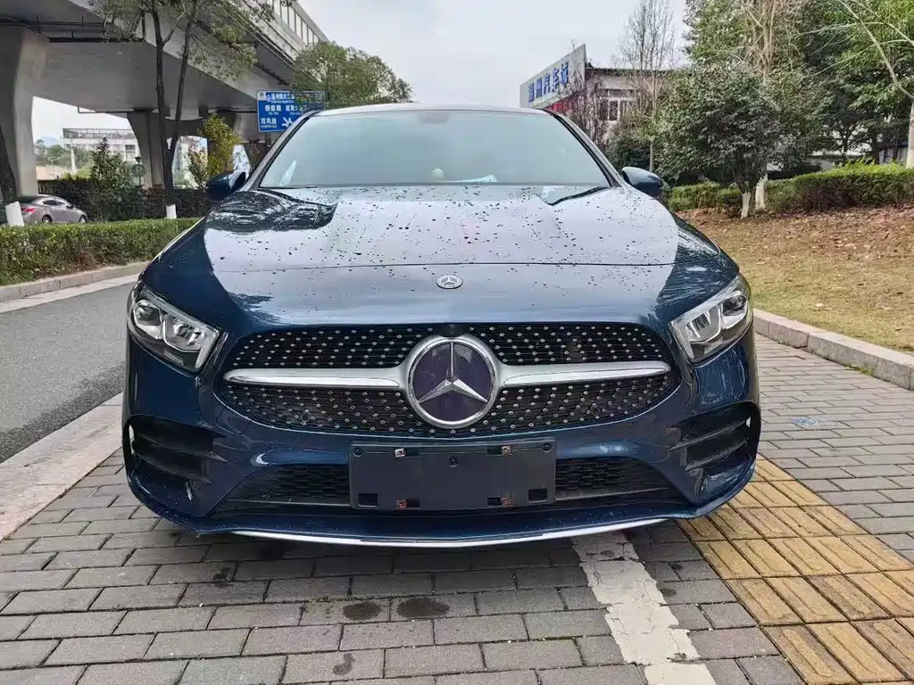 Mercedes-Benz Mercedes-Benz A-Class 2020 A 200 L Sport Sedan 2019 - thumbnail 2