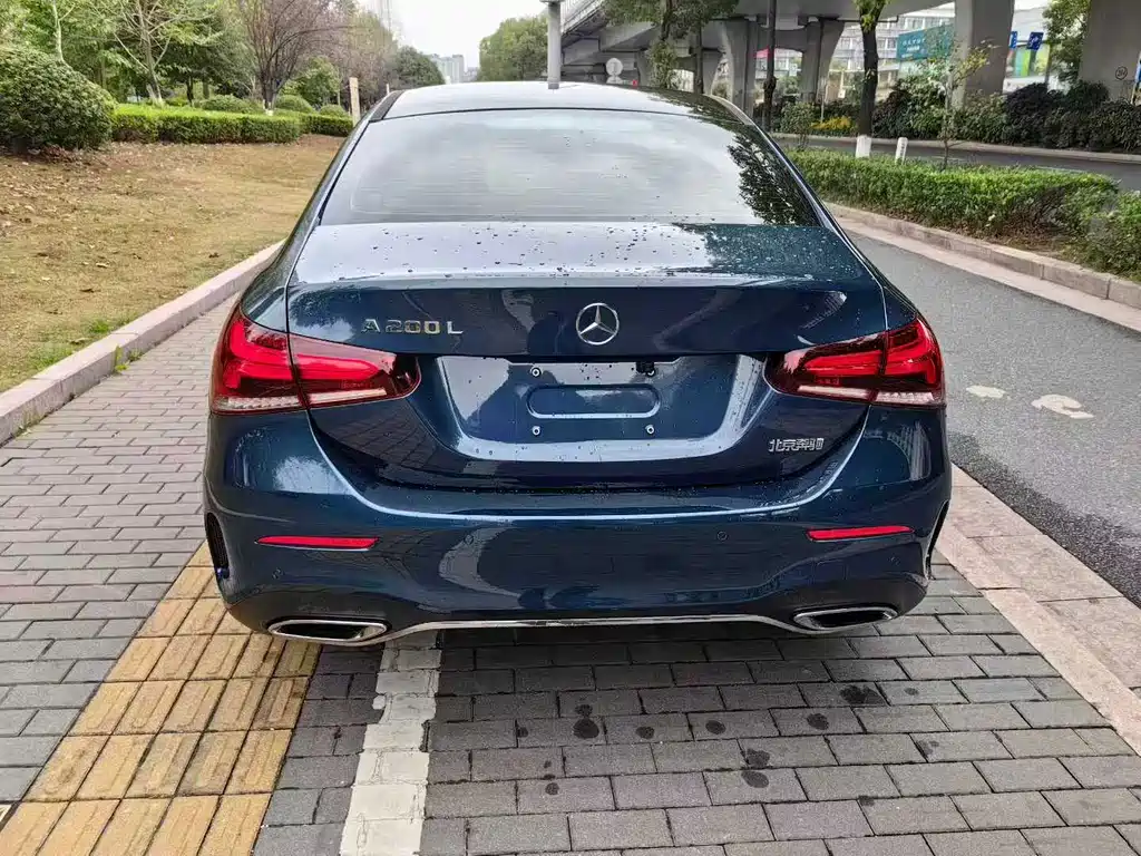 Mercedes-Benz Mercedes-Benz A-Class 2020 A 200 L Sport Sedan 2019 - thumbnail 8
