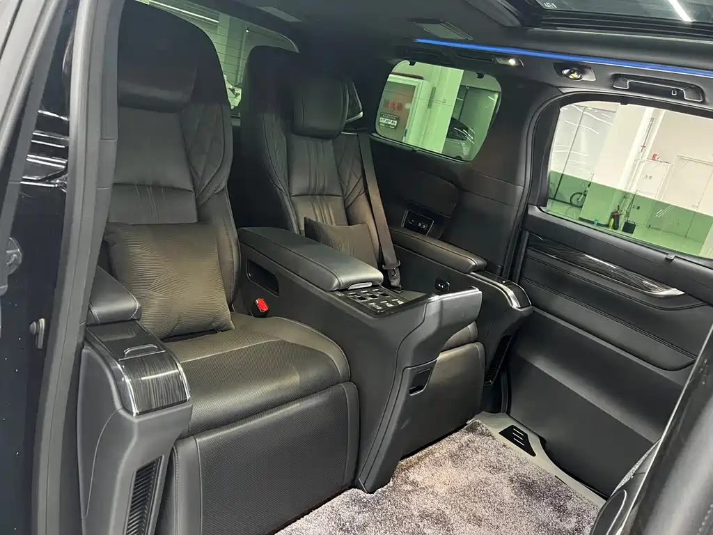 Lexus Lexus LM 300h Four-Seat Imperial Edition 2020 Model 2022 - thumbnail 12