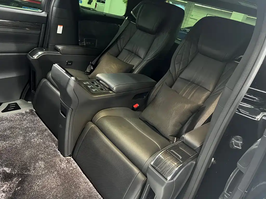 Lexus Lexus LM 300h Four-Seat Imperial Edition 2020 Model 2022 - thumbnail 14