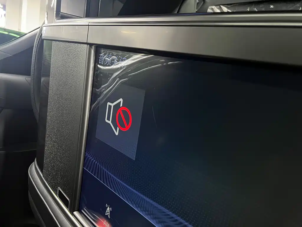 Lexus Lexus LM 300h Four-Seat Imperial Edition 2020 Model 2022 - thumbnail 29