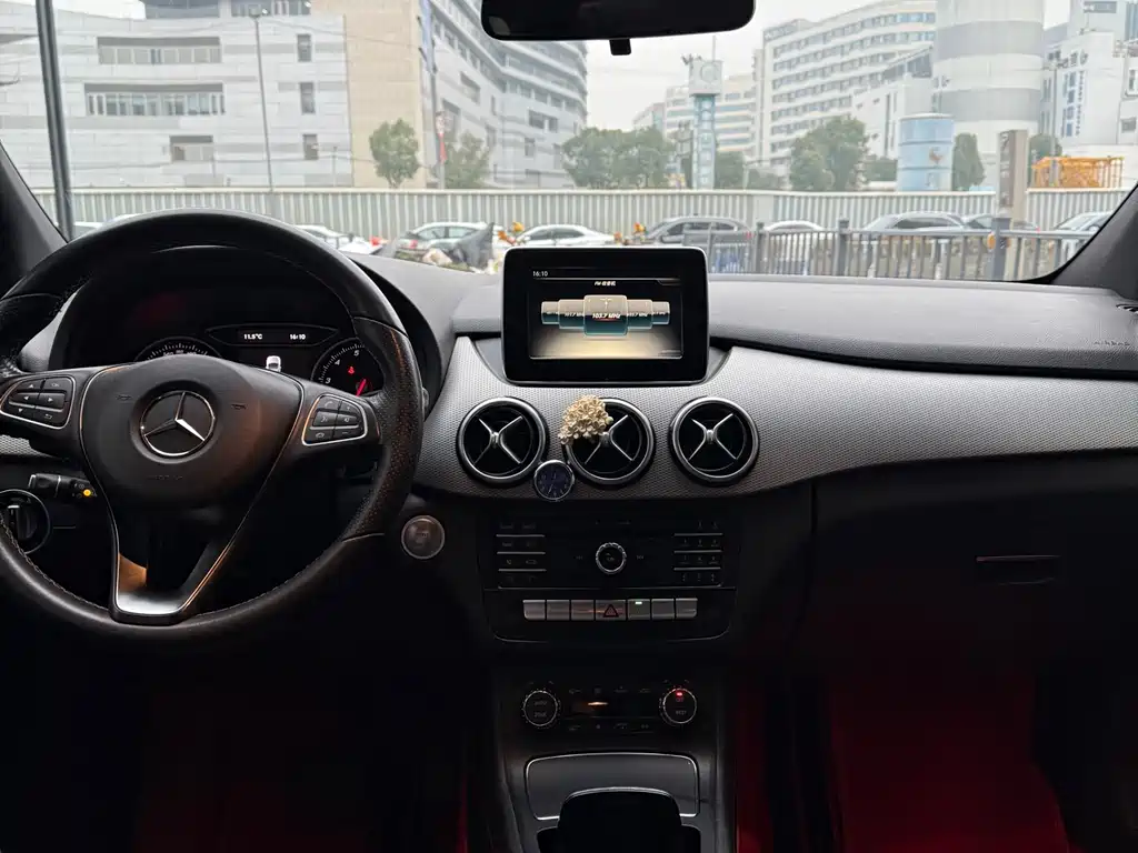 Mercedes-Benz Mercedes-Benz B-Class 2017 B 200 Fashion Edition 2017 - thumbnail 9