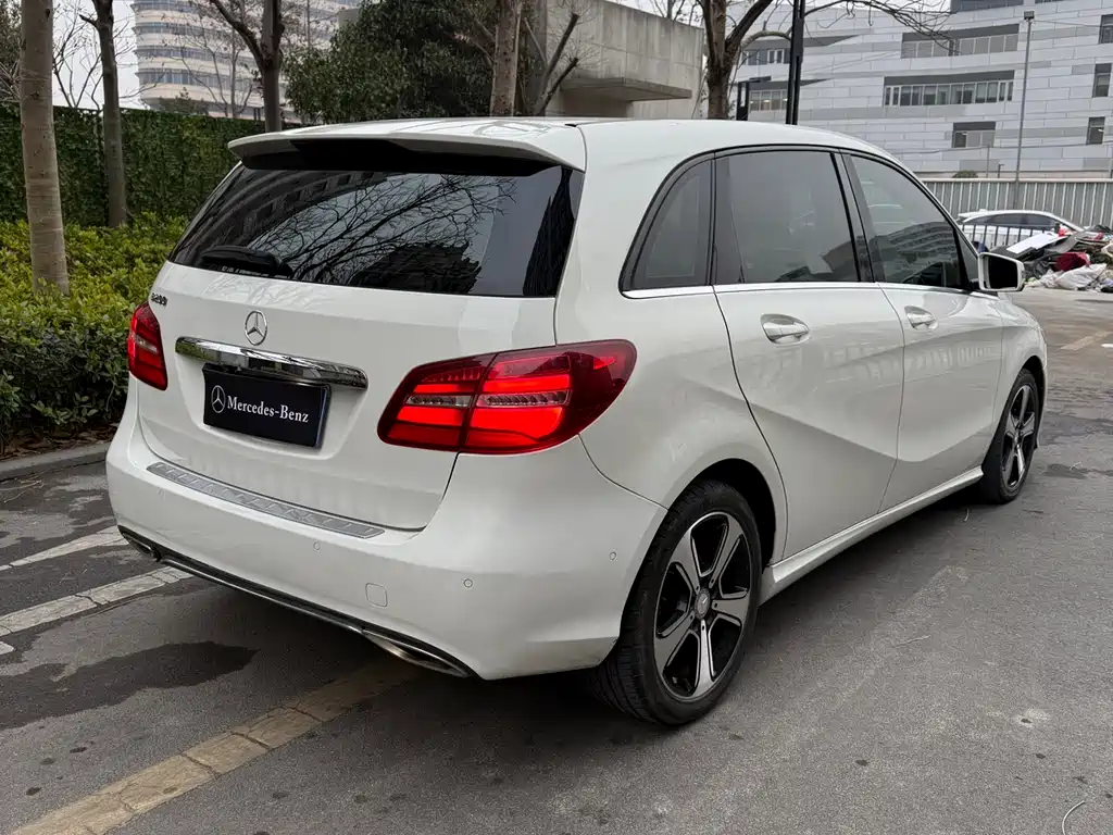 Mercedes-Benz Mercedes-Benz B-Class 2017 B 200 Fashion Edition 2017 - thumbnail 12