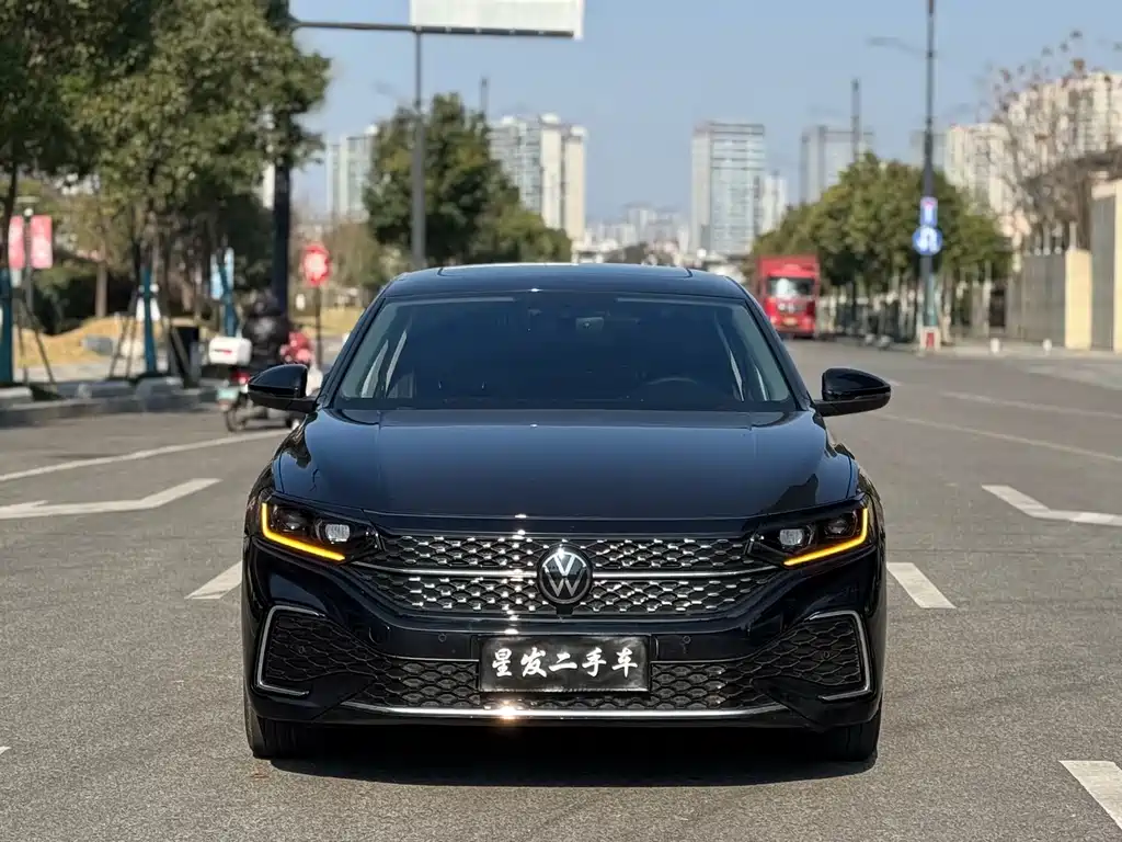 Volkswagen Passat 2025 Model Distinguished 380TSI Starry Sky Dragon Edition 2025 - thumbnail 2