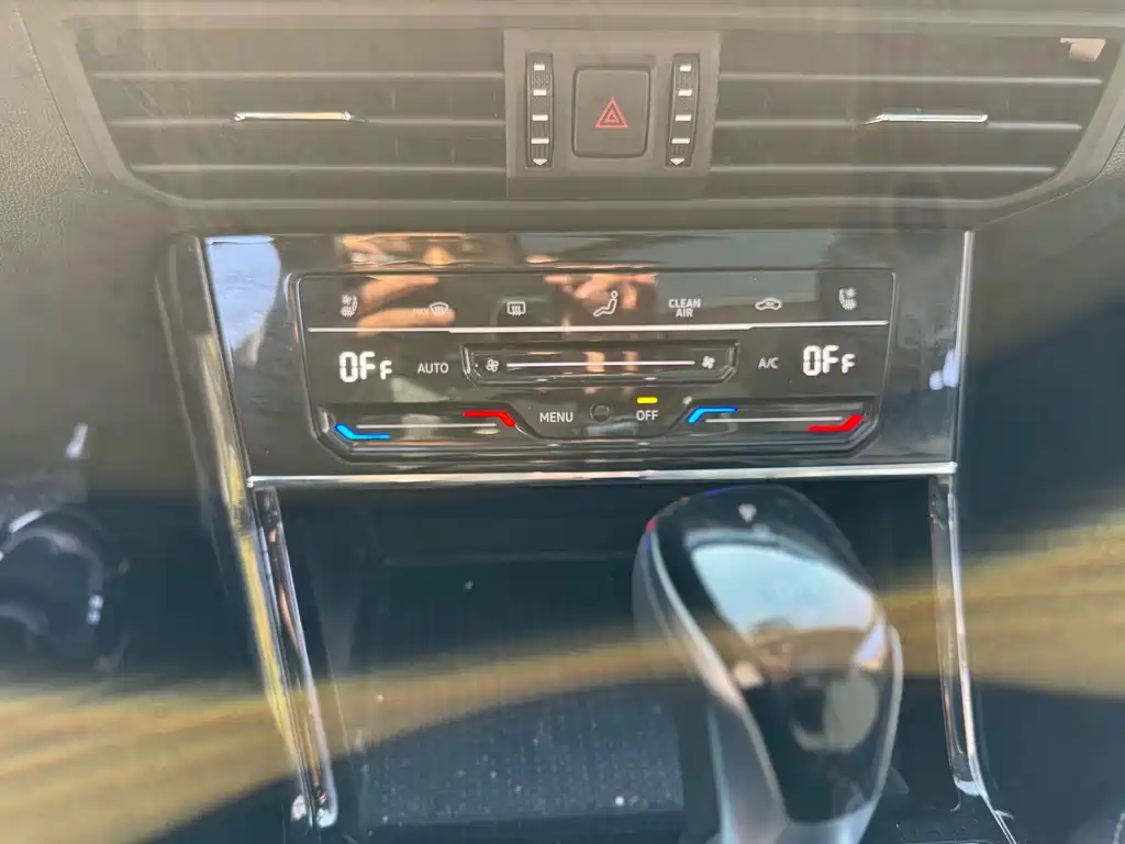 Volkswagen Passat 2025 Model Distinguished 380TSI Starry Sky Dragon Edition 2025 - thumbnail 23
