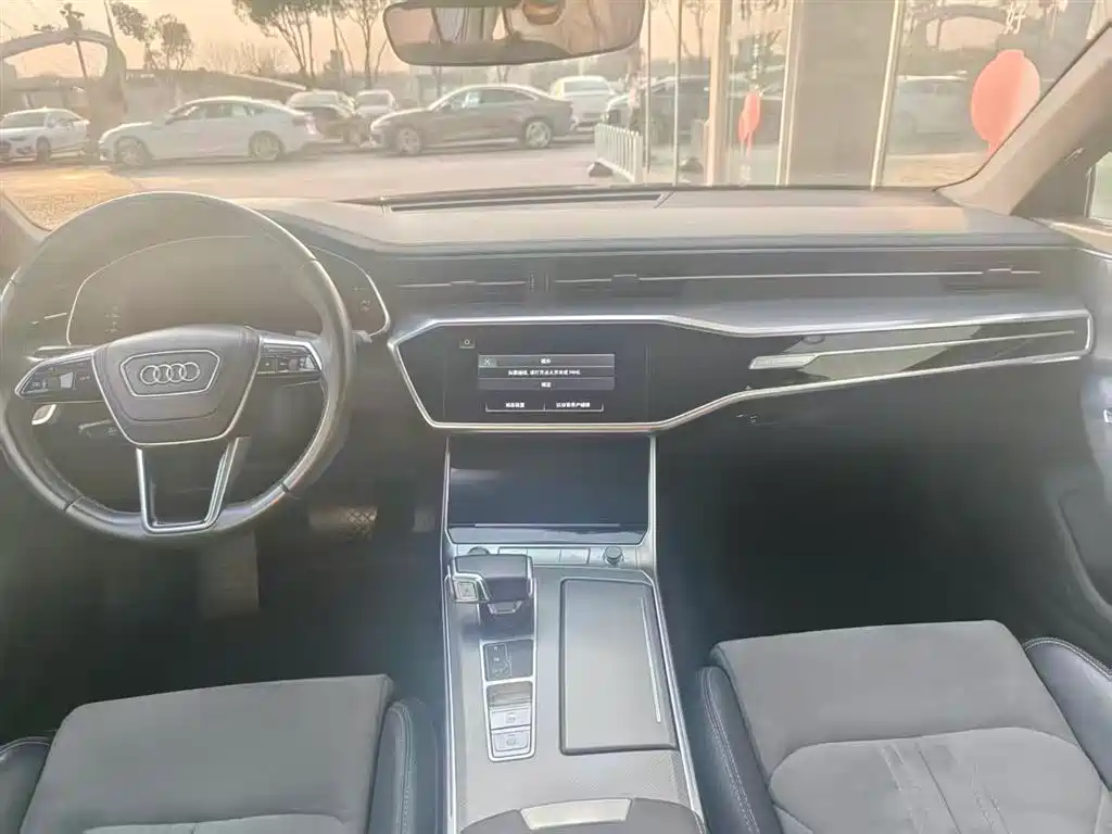 Audi Audi A6L 2024 40 TFSI Luxury Dynamic Model 2024 - thumbnail 6