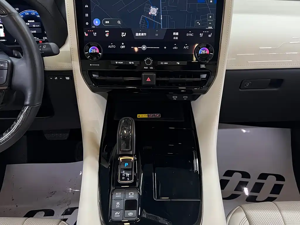 Toyota Alphard 2024 Crown Hybrid 2.5L Executive Version 2024 - thumbnail 19