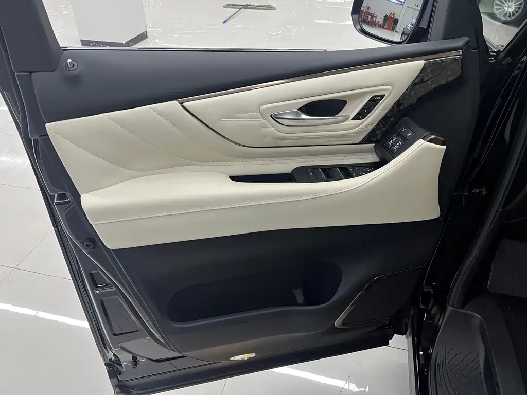 Toyota Alphard 2024 Crown Hybrid 2.5L Executive Version 2024 - thumbnail 20