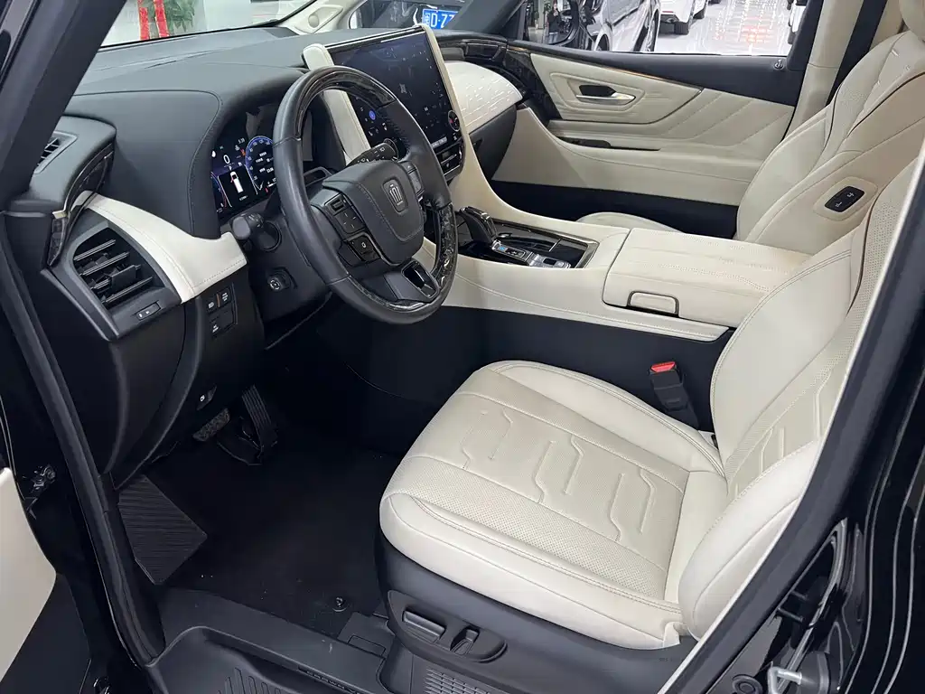 Toyota Alphard 2024 Crown Hybrid 2.5L Executive Version 2024 - thumbnail 21