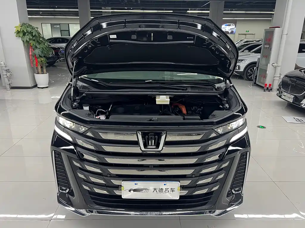 Toyota Alphard 2024 Crown Hybrid 2.5L Executive Version 2024 - thumbnail 30