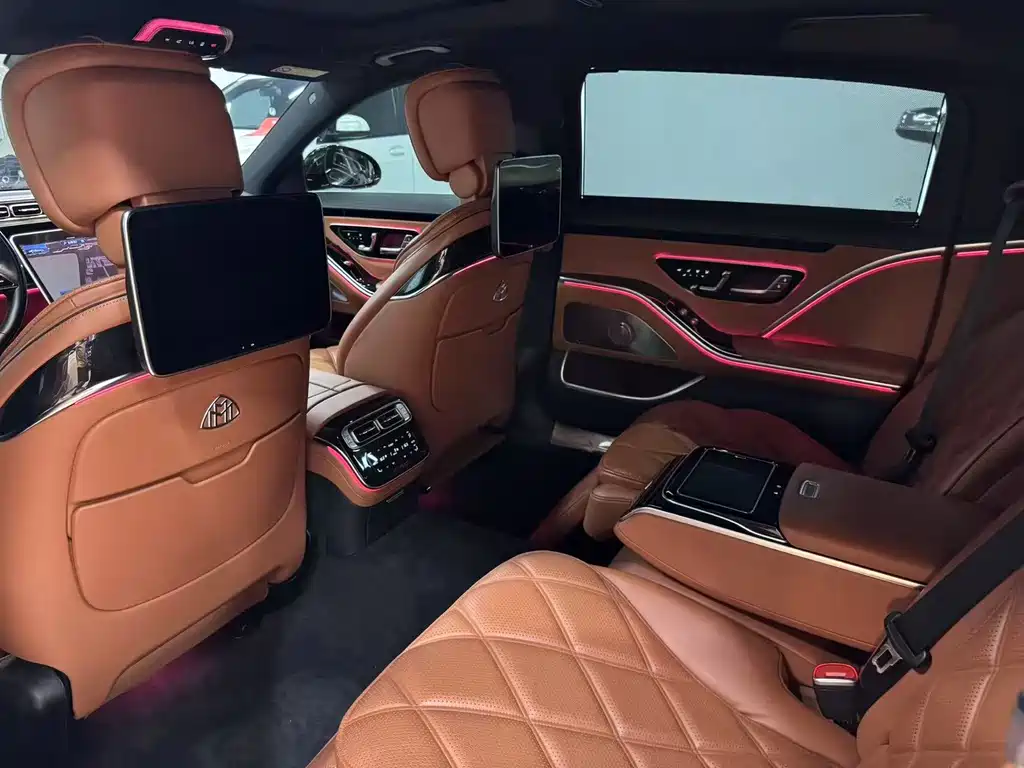 Mercedes-Benz Maybach S-Class 2022 S 480 4MATIC Intelligent Excellence Special Edition 2022 - thumbnail 10