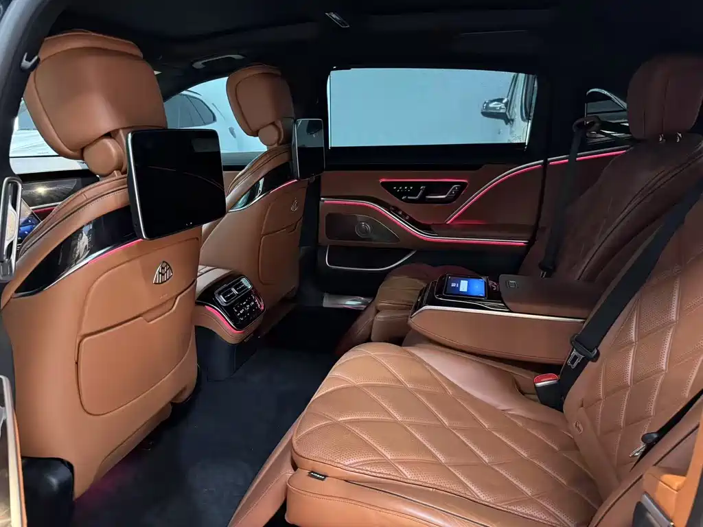 Mercedes-Benz Maybach S-Class 2022 S 480 4MATIC Intelligent Excellence Special Edition 2022 - thumbnail 11
