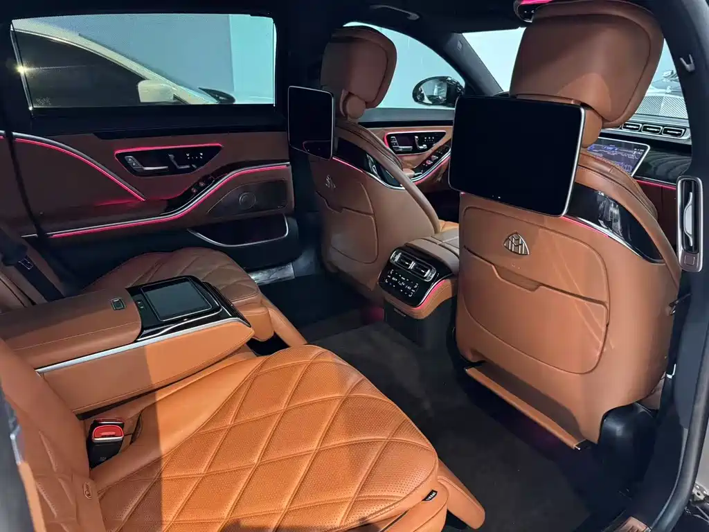 Mercedes-Benz Maybach S-Class 2022 S 480 4MATIC Intelligent Excellence Special Edition 2022 - thumbnail 16