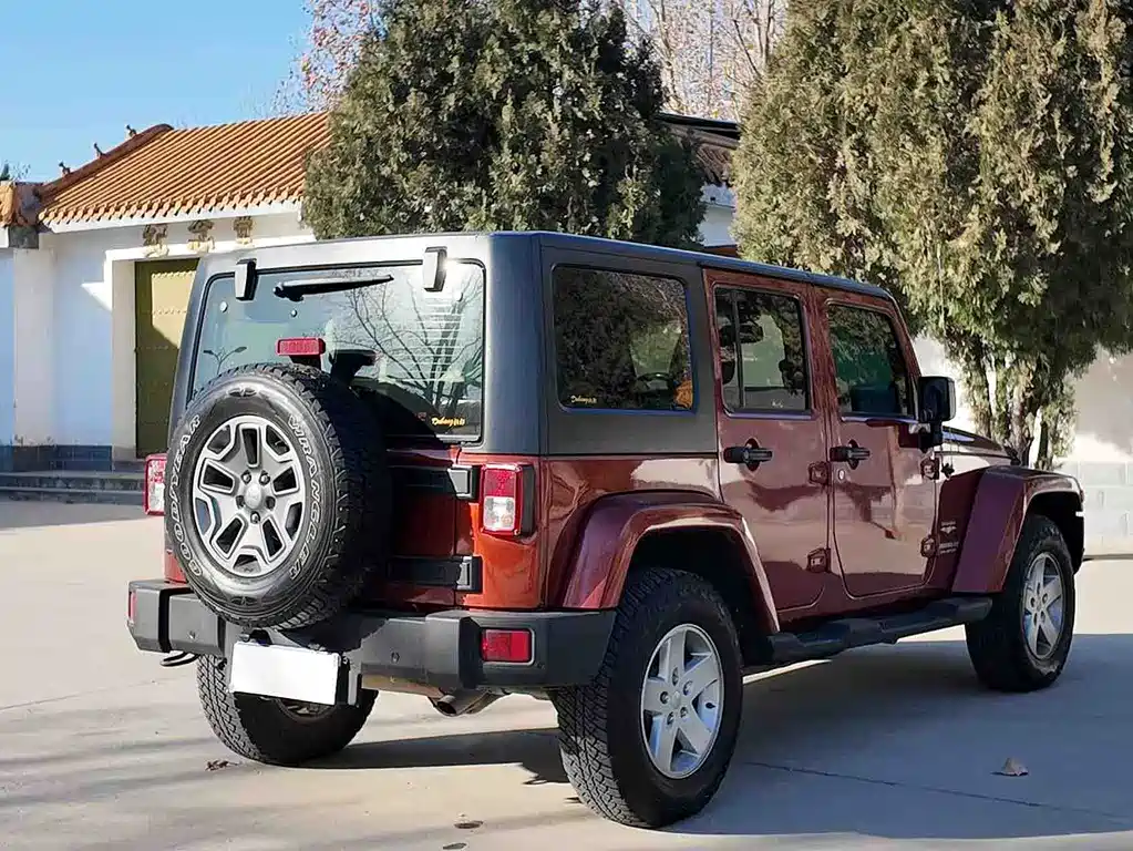 Jeep Jeep Wrangler 2015 3.0L Sahara 4-door 2015 - thumbnail 5