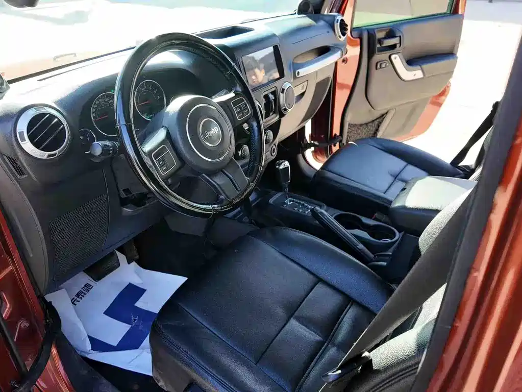 Jeep Jeep Wrangler 2015 3.0L Sahara 4-door 2015 - thumbnail 7