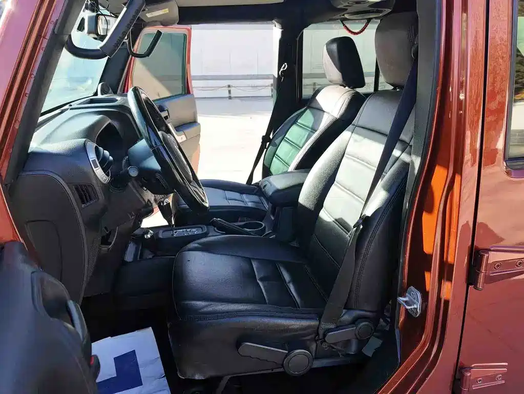 Jeep Jeep Wrangler 2015 3.0L Sahara 4-door 2015 - thumbnail 8