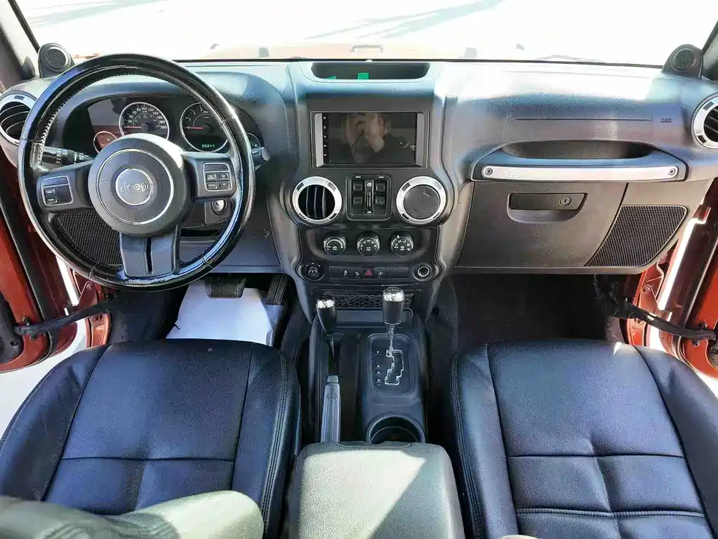 Jeep Jeep Wrangler 2015 3.0L Sahara 4-door 2015 - thumbnail 12
