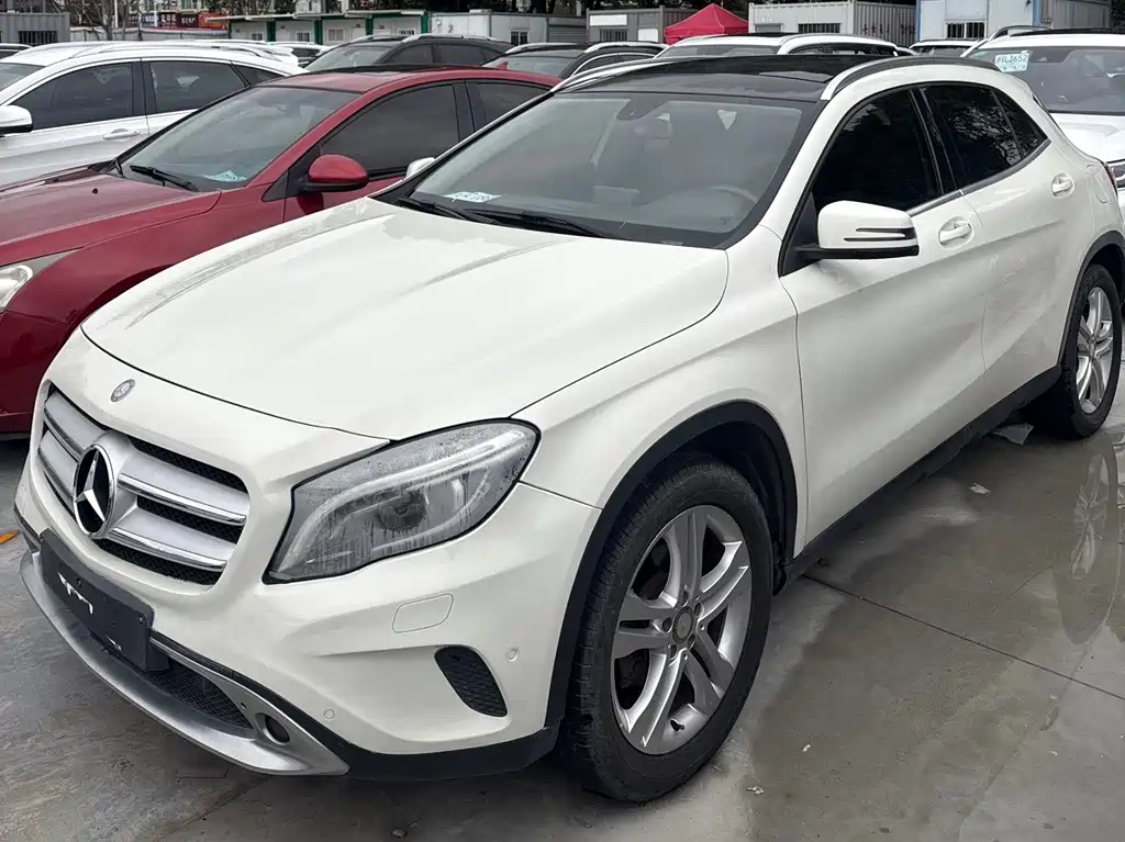 Mercedes-Benz Mercedes-Benz GLA 200 2015 Model Imported 2015