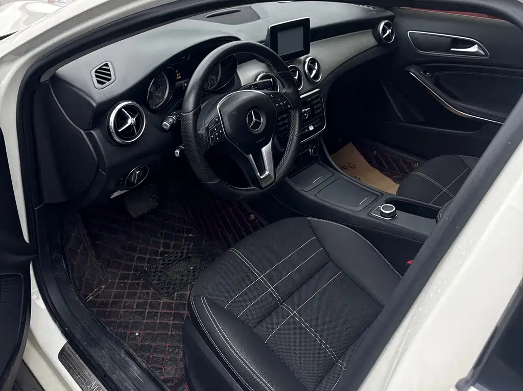 Mercedes-Benz Mercedes-Benz GLA 200 2015 Model Imported 2015 - thumbnail 7