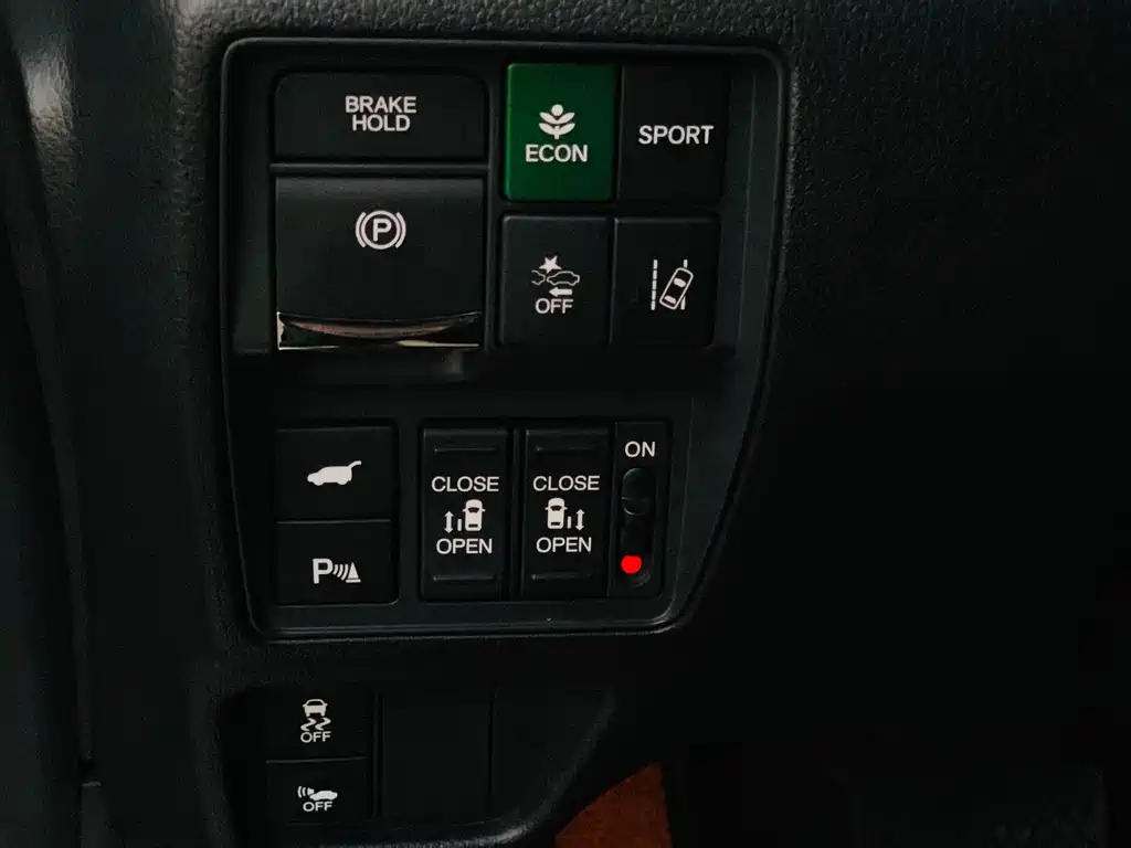 Honda Elysion 2022 2.0L e:HEV Luxury Exclusive Edition 2022 - thumbnail 5