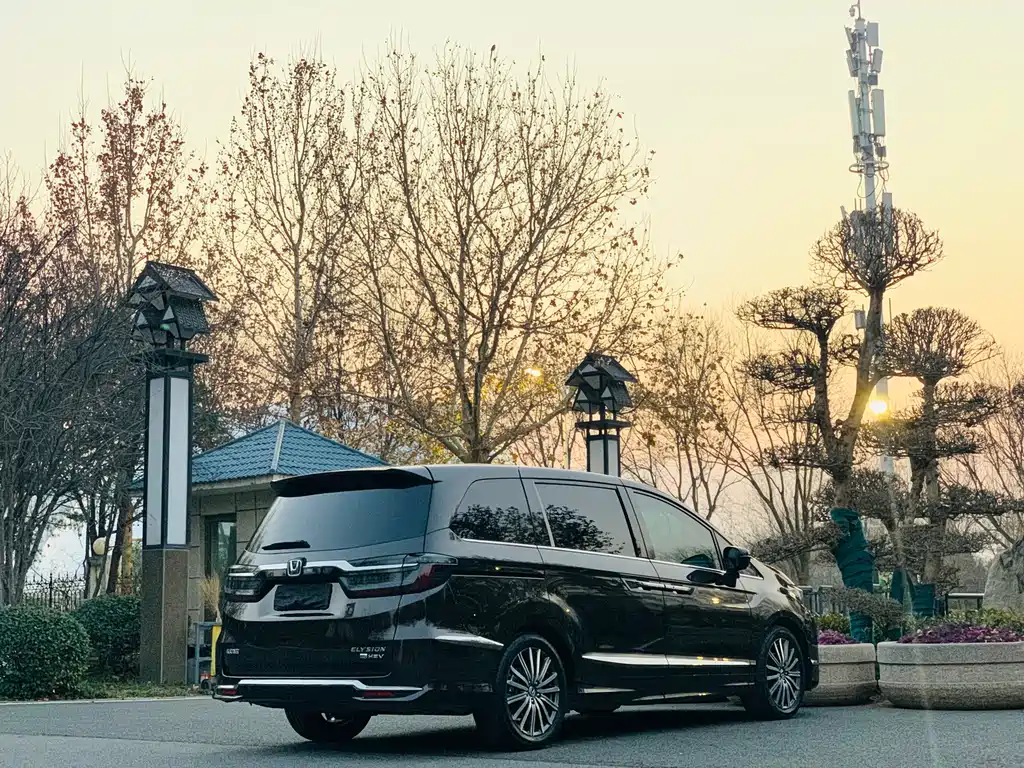 Honda Elysion 2022 2.0L e:HEV Luxury Exclusive Edition 2022 - thumbnail 25