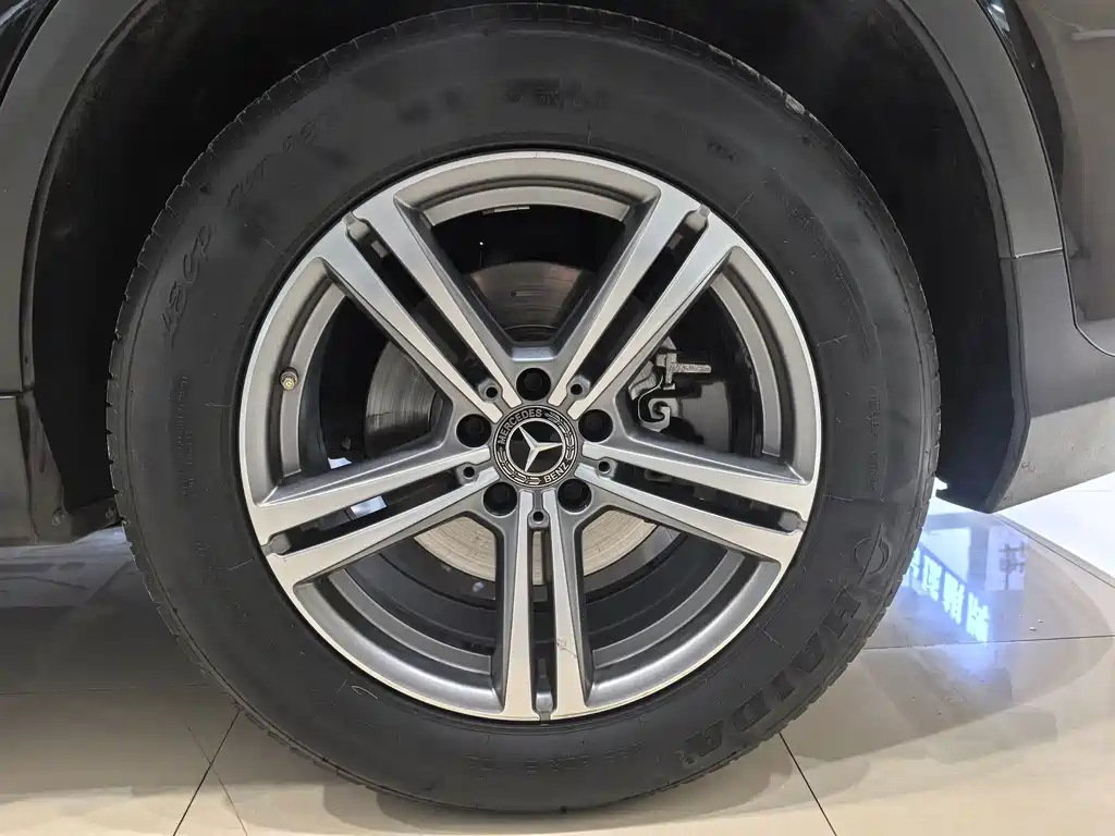 Mercedes-Benz Mercedes-Benz GLC 2020 GLC 260 L 4MATIC Luxury Edition 2019 - thumbnail 7