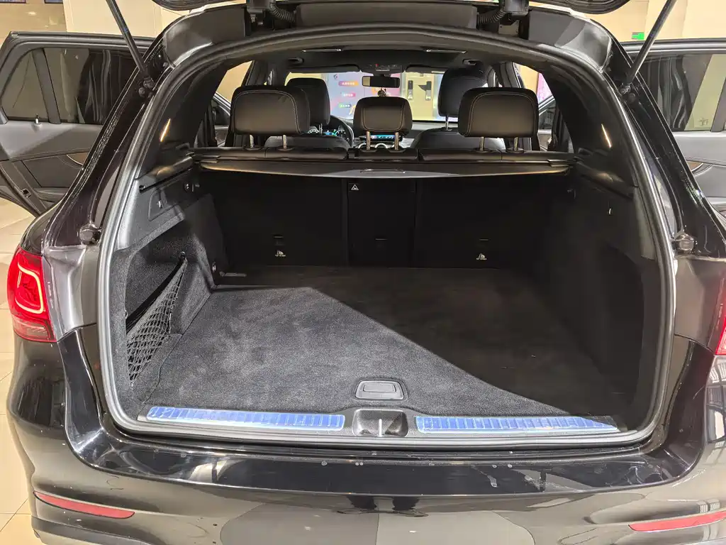 Mercedes-Benz Mercedes-Benz GLC 2020 GLC 260 L 4MATIC Luxury Edition 2019 - thumbnail 17