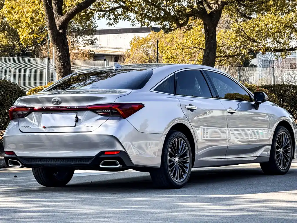 Toyota Toyota Avalon 2022 2.0L XLE Premium Edition 2022 - thumbnail 5