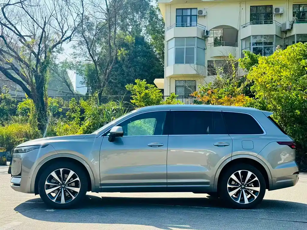 Li Auto Li ONE 2020 Extended Range 6-Seat Version 2021 - thumbnail 2