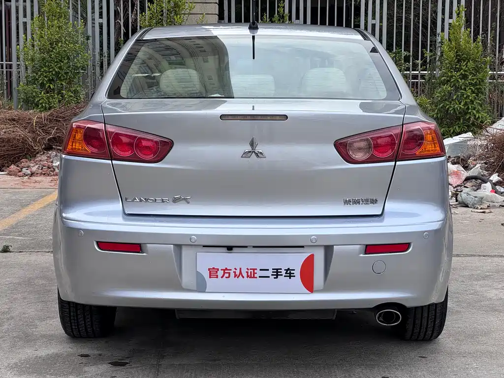 Mitsubishi Mitsubishi Lancer Evolution X 2010 Style Edition 1.8L CVT Comfort Model 2010 - thumbnail 6