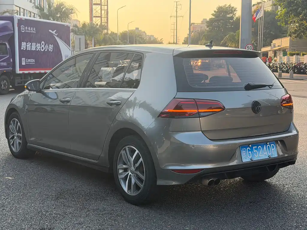 Volkswagen Volkswagen Golf 2015 1.4TSI Automatic Flagship Model 2015 - thumbnail 13