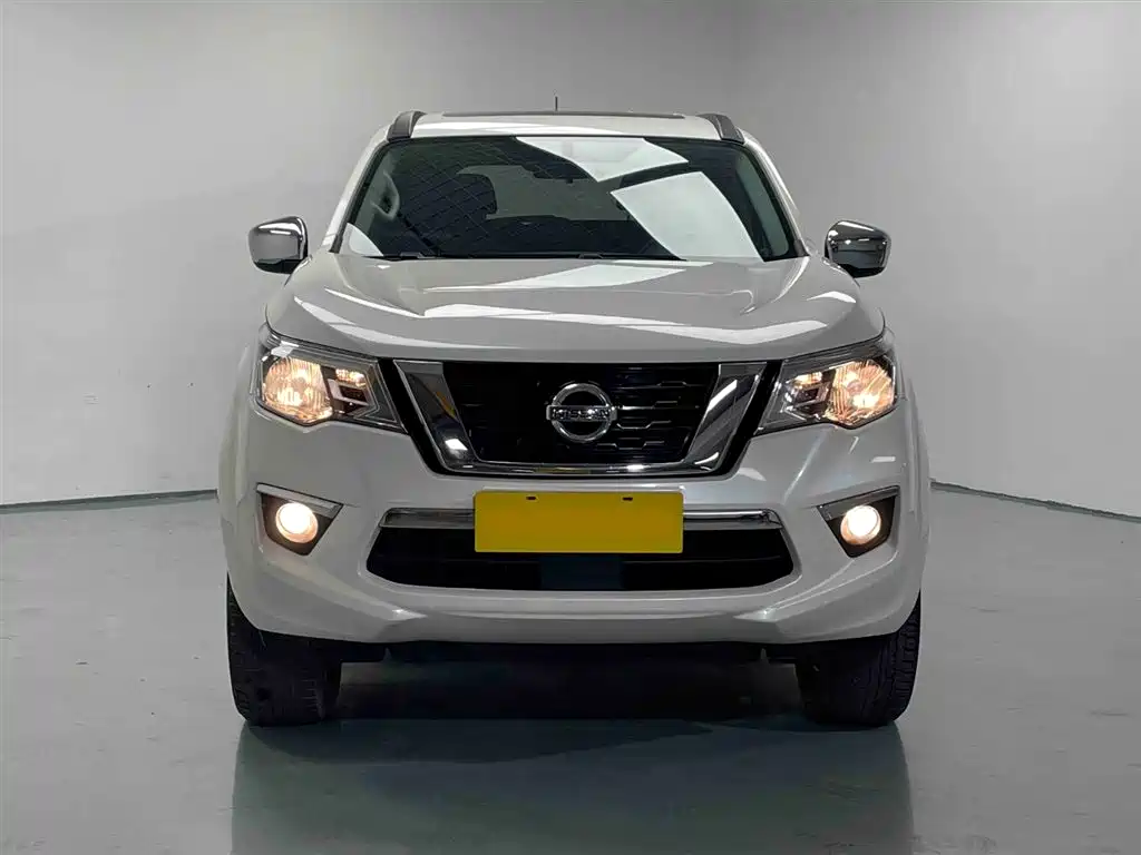 Nissan Nissan Terra 2020 2.5L XL Upper Automatic 2WD Luxury Edition 2021 - thumbnail 5