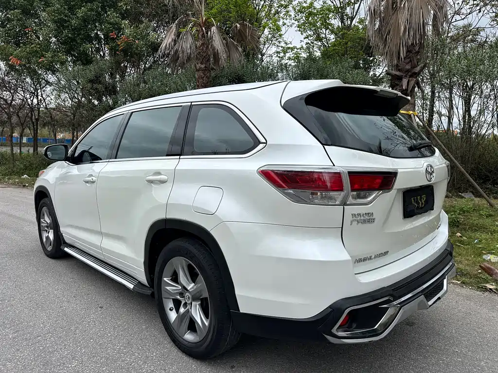 Toyota Toyota Highlander 2017 2.0T AWD Luxury 7-seater 2017 - thumbnail 5