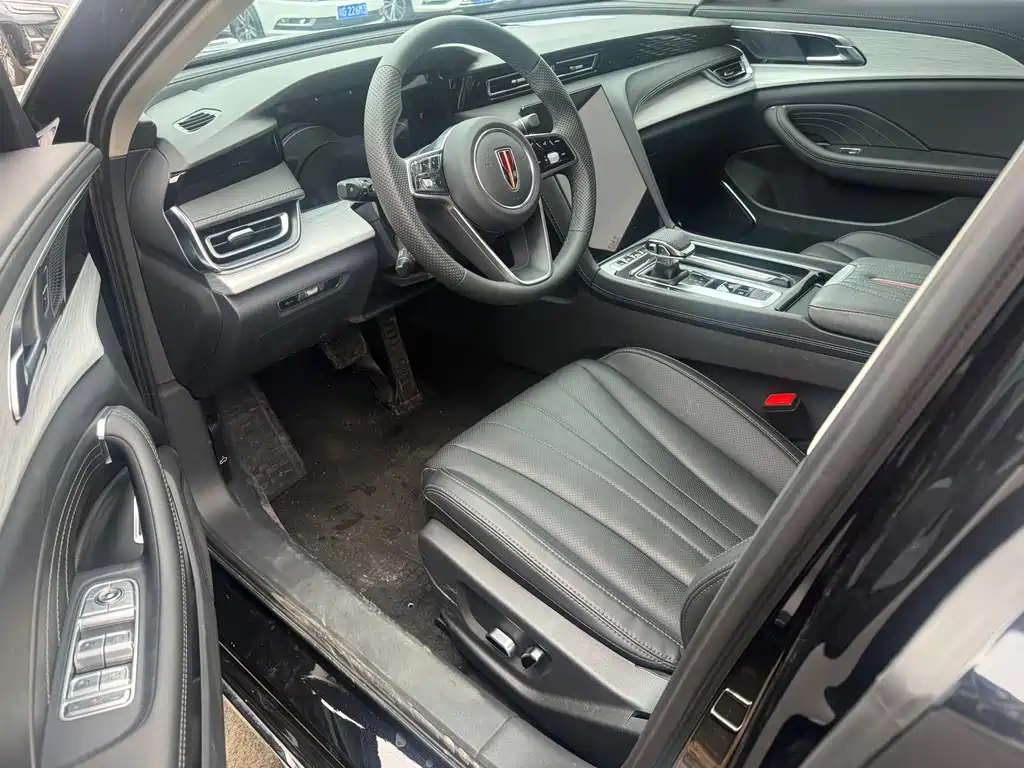 Hongqi Hongqi H5 2025 1.5T DCT Qiyue Edition 2025 - thumbnail 4