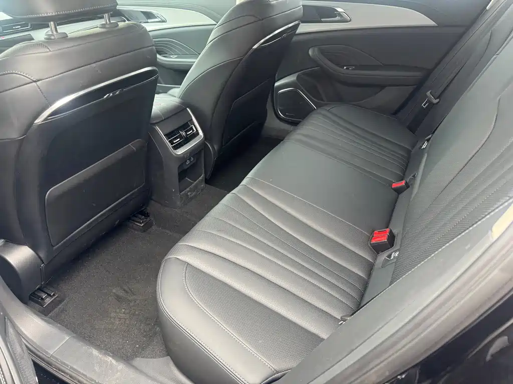 Hongqi Hongqi H5 2025 1.5T DCT Qiyue Edition 2025 - thumbnail 5