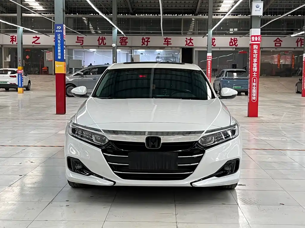 Honda Honda Accord 2022 260TURBO Luxury Edition 2023 - thumbnail 2