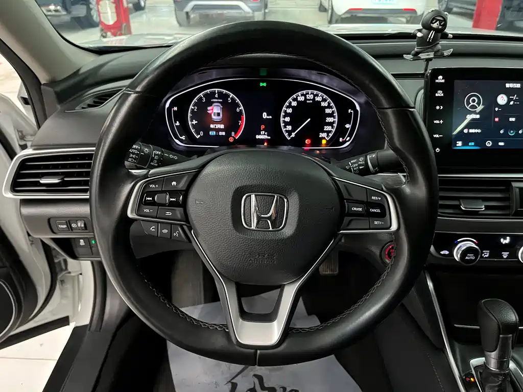 Honda Honda Accord 2022 260TURBO Luxury Edition 2023 - thumbnail 8