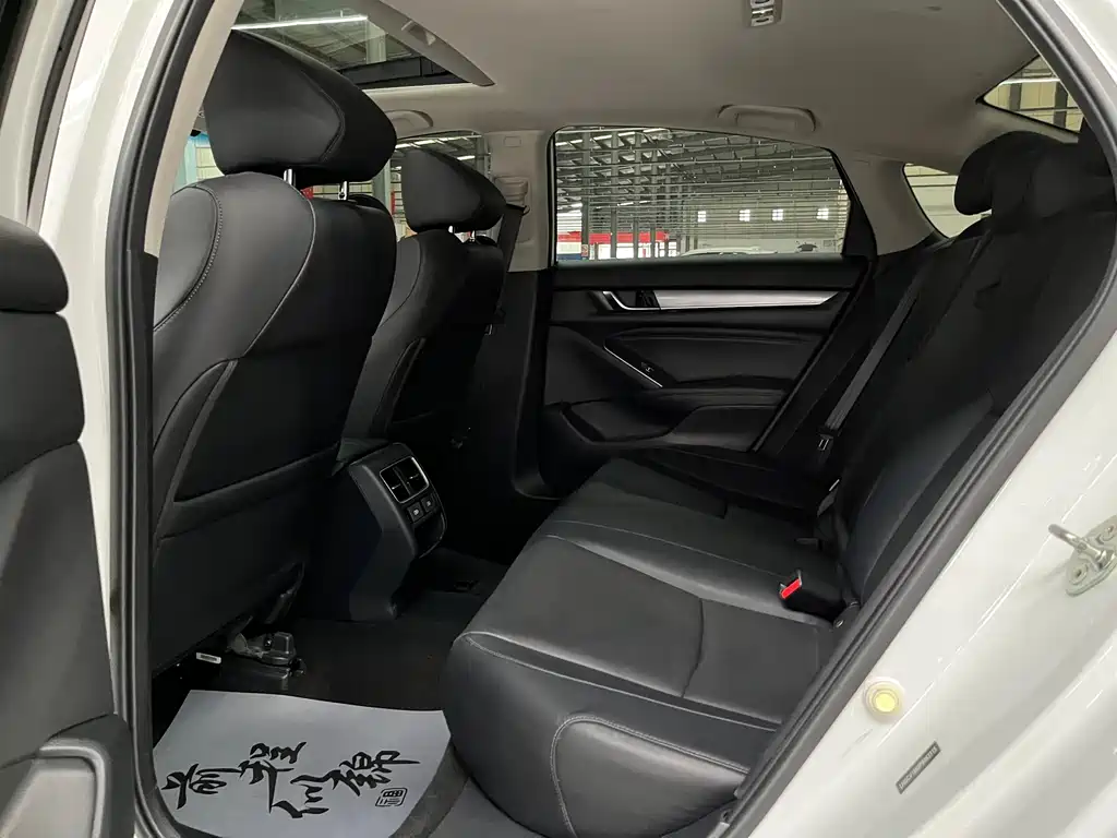 Honda Honda Accord 2022 260TURBO Luxury Edition 2023 - thumbnail 12