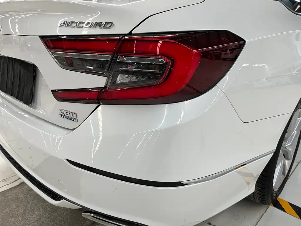 Honda Honda Accord 2022 260TURBO Luxury Edition 2023 - thumbnail 18