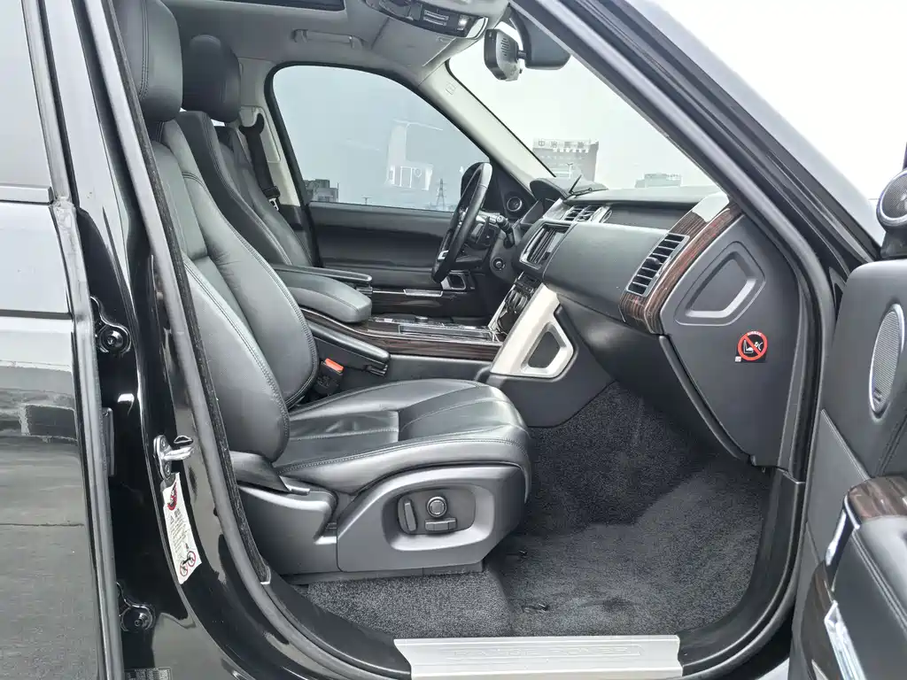 Land Rover Range Rover 2015 3.0 TDV6 Vogue 2016 - thumbnail 9