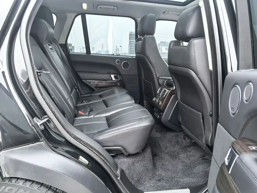 Land Rover Range Rover 2015 3.0 TDV6 Vogue 2016 - thumbnail 10