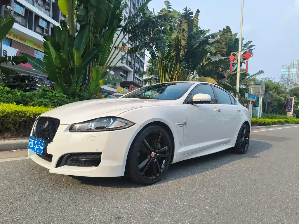 Jaguar Jaguar XF 2015 XF 3.0 SC 80th Anniversary R-Sport Edition 2016 - thumbnail 2