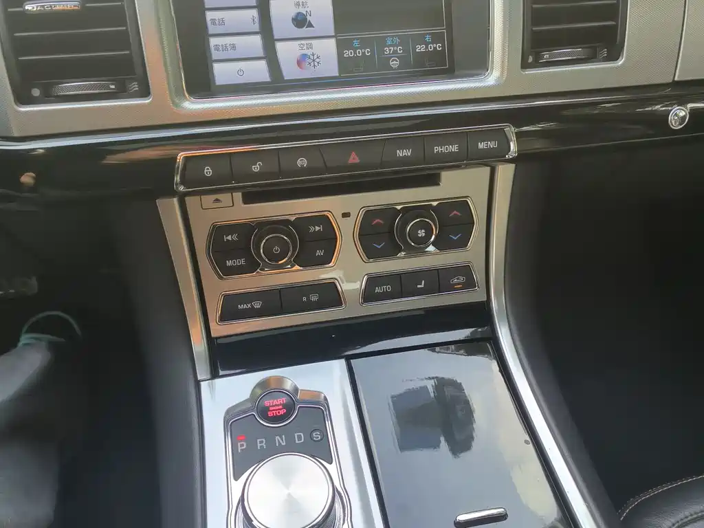 Jaguar Jaguar XF 2015 XF 3.0 SC 80th Anniversary R-Sport Edition 2016 - thumbnail 10