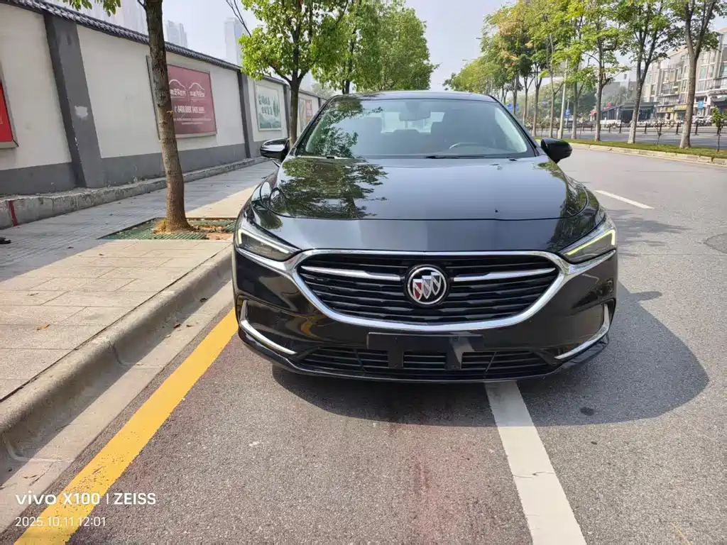 Buick Buick LaCrosse 2019 28T Luxury 2019 - thumbnail 2