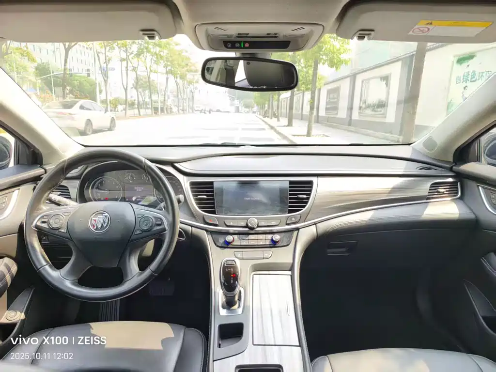 Buick Buick LaCrosse 2019 28T Luxury 2019 - thumbnail 7