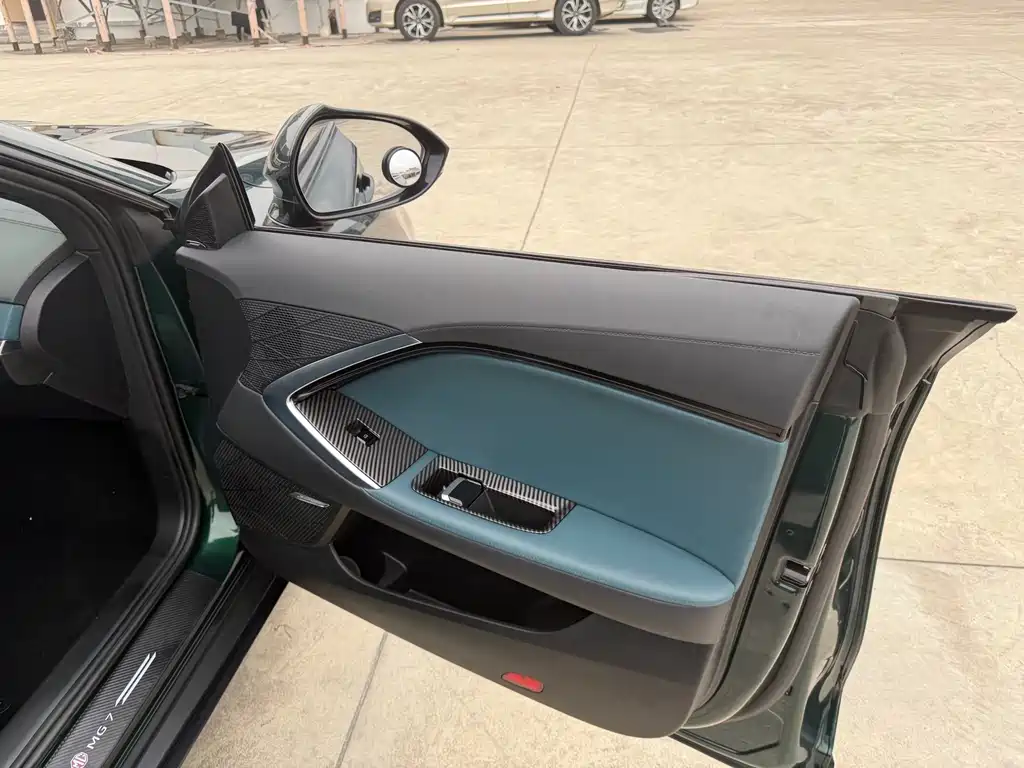 MG MG7 2023 2.0T Automatic Trophy Exclusive Edition 2023 - thumbnail 19